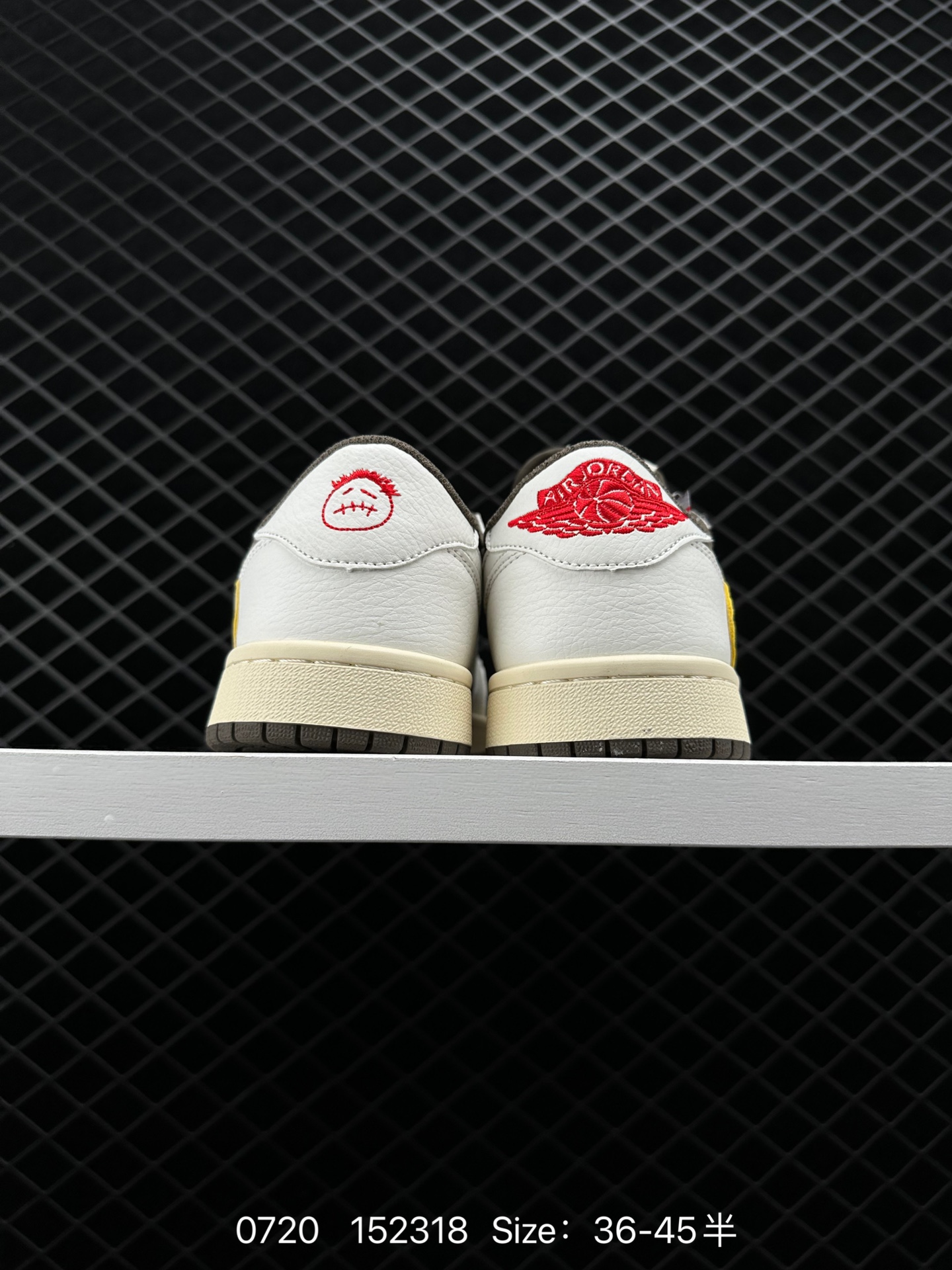 Travis Scott x Air Jordan 1 